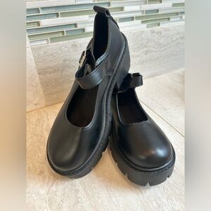 Black Chunky Y2K Preppy Goth Mary Jane Shoes NWOT